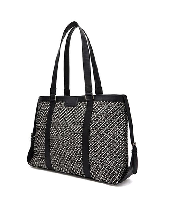 women black textured handbag - 21689804 - Standard Image - 3