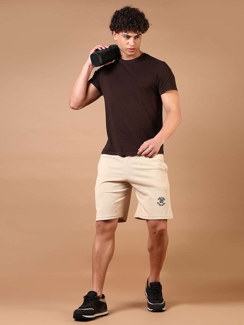 men beige placement print mid rise short - 21690788 - Standard Image - 3