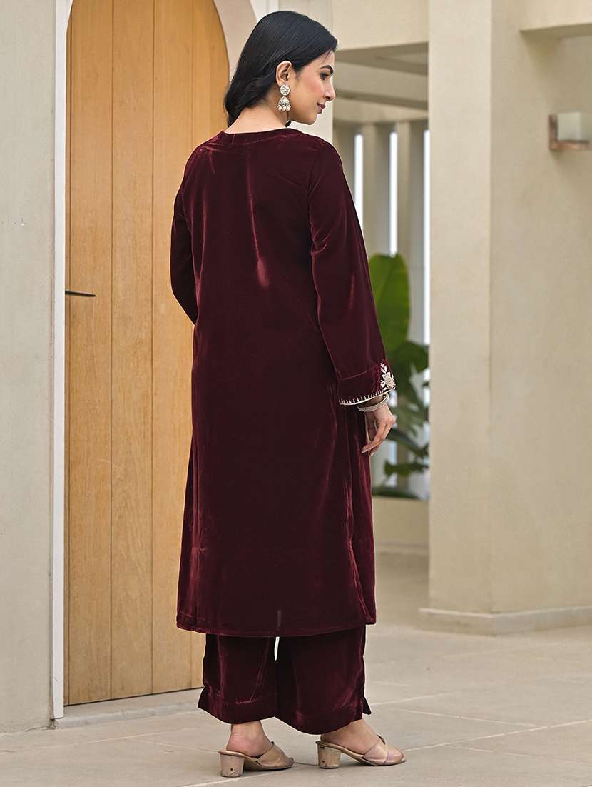 women long sleeve embroidered winter wear suit set - 21691032 - Standard Image - 3