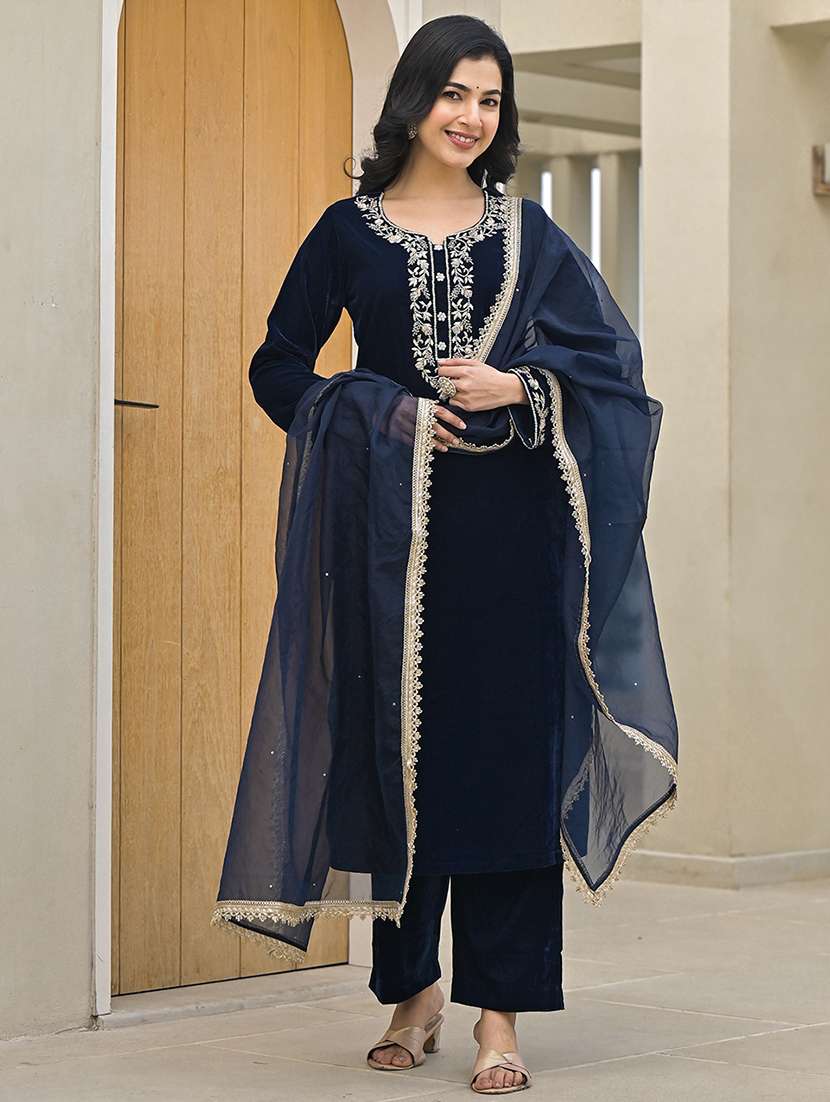 women long sleeve embroidered winter wear kurta pant with dupatta set