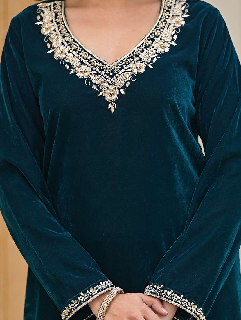 women long sleeve embroidered winter wear kurta pant with dupatta set - 21691034 - Standard Image - 5