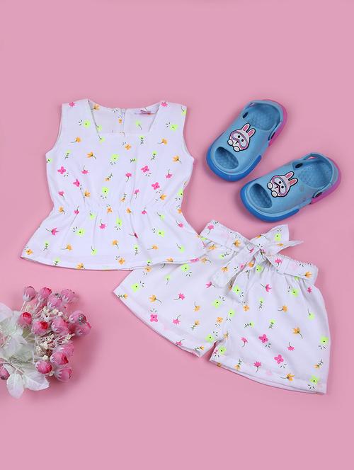 girls round neck printed top & shorts set - 21691393 - Standard Image - 0