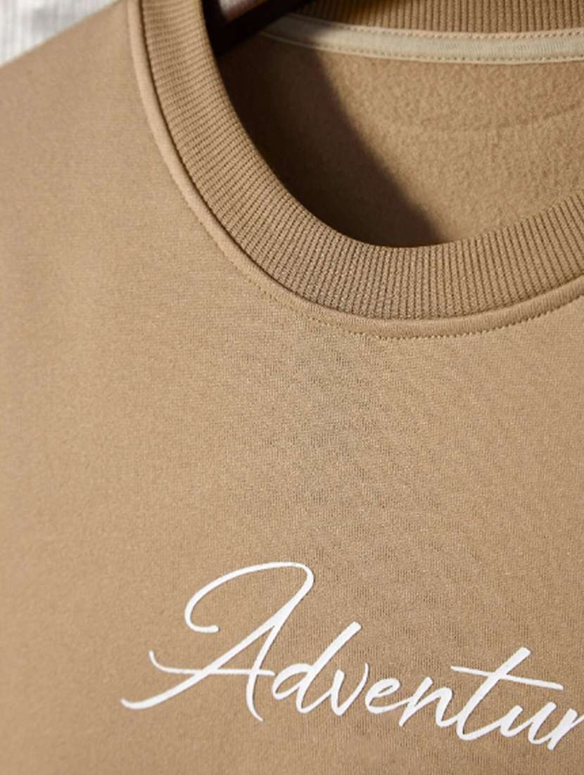 men long sleeves front print sweatshirt - 21692047 -  Standard Image - 3