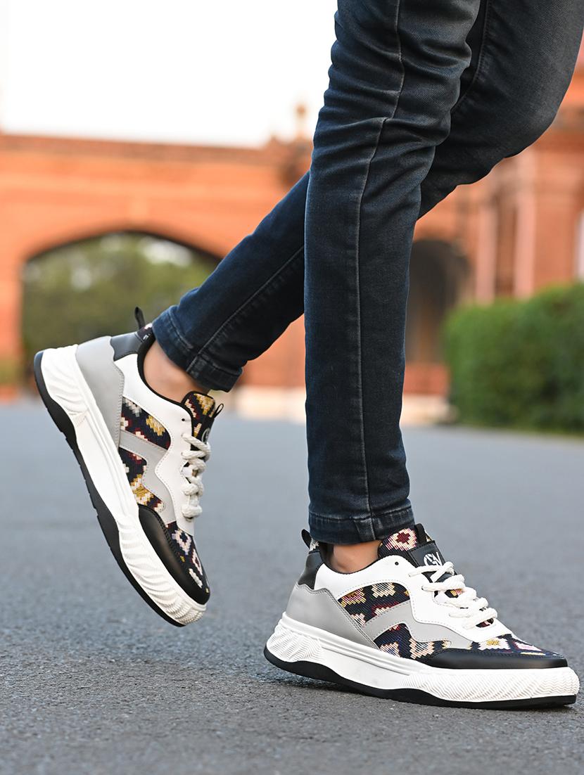 men self design lace up sneaker - 21692119 - Standard Image - 5