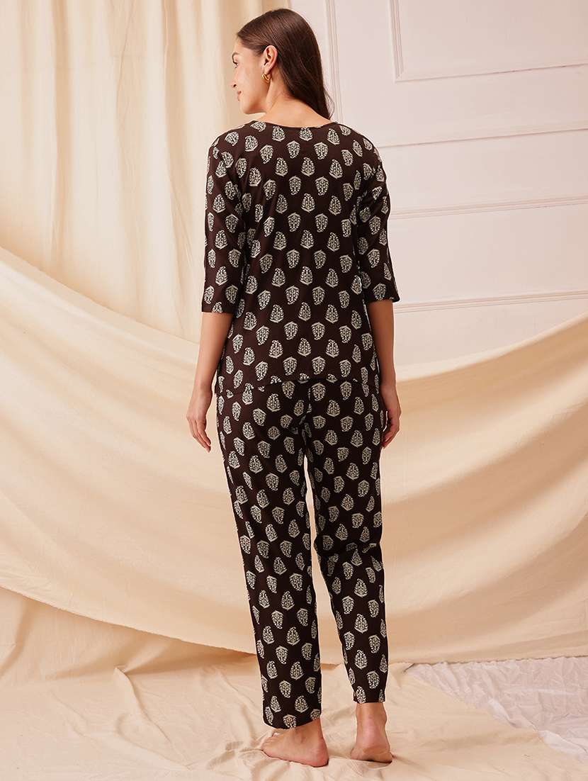 women printed three quarter sleeve nightwear set - 21692351 - Standard Image - 3