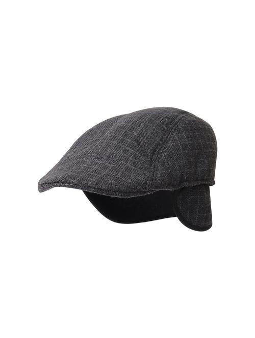 men grey checkered golf cap  - 21692648 -  Standard Image - 0