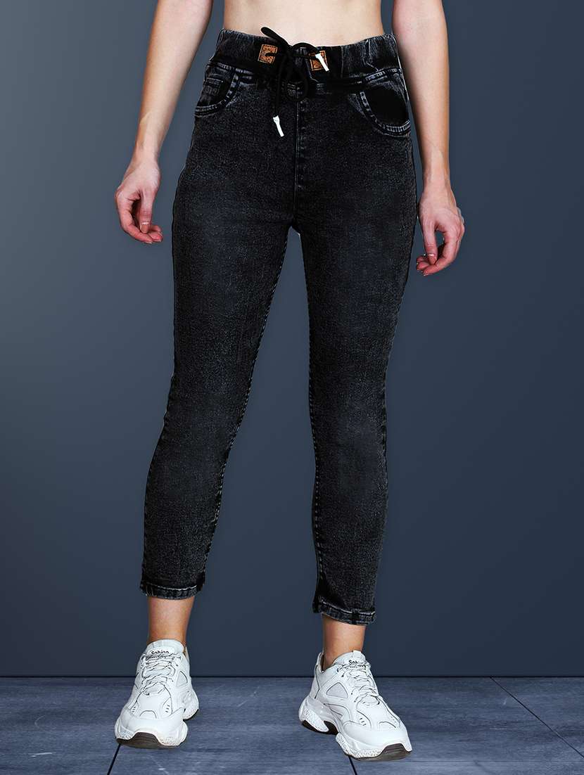 women solid mid rise slim fit jean