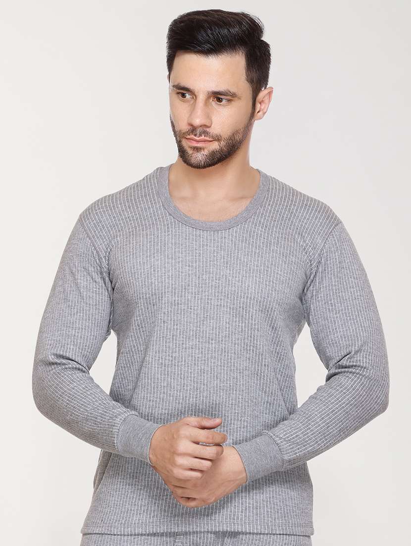 men solid full sleeve hermal top