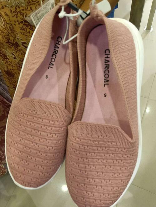 pink knitted casual shoes - 21693718 -  Standard Image - 0