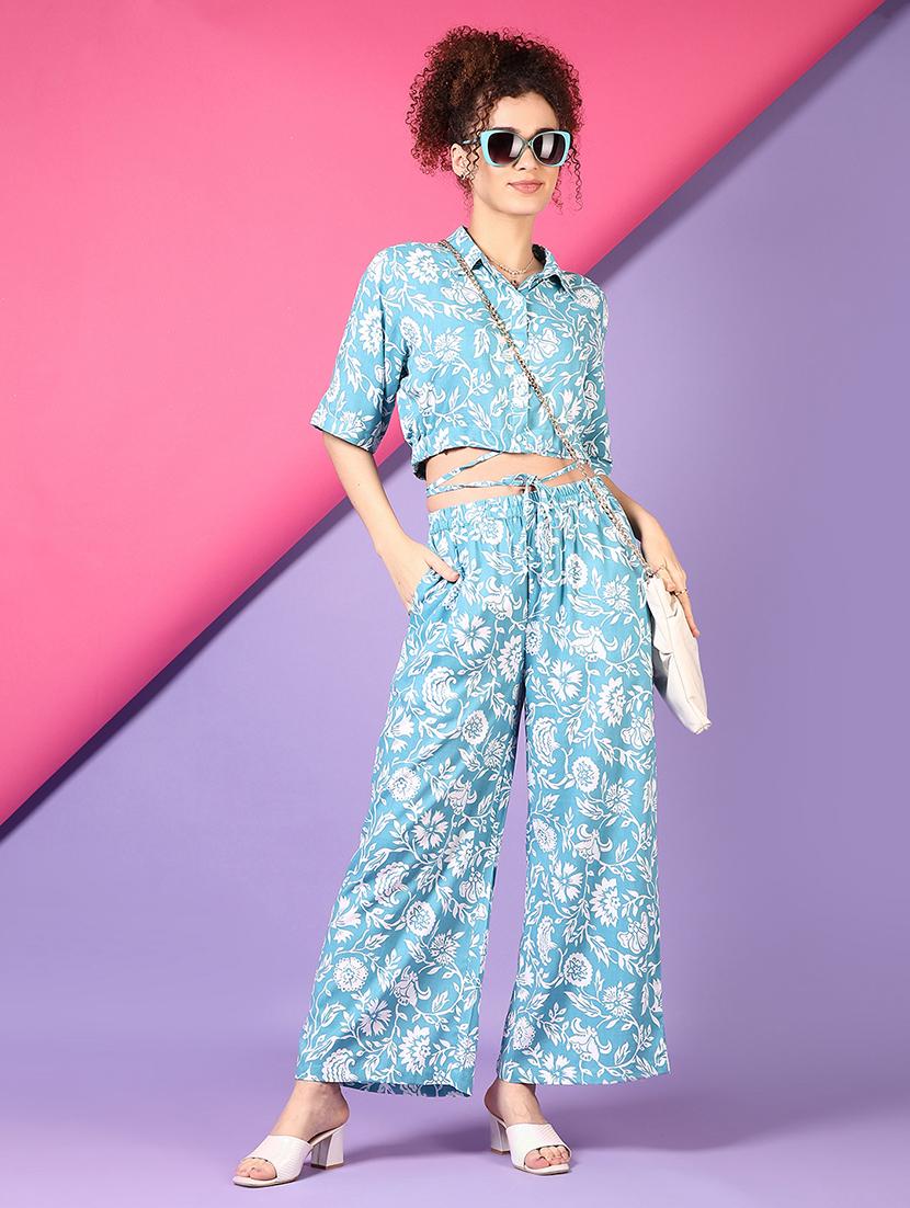 women blue floral printed short sleeve crop top - 21694298 - Standard Image - 3