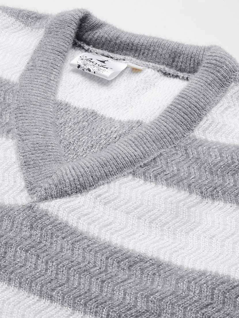 men v-neck striped pullover - 21694831 -  Standard Image - 5