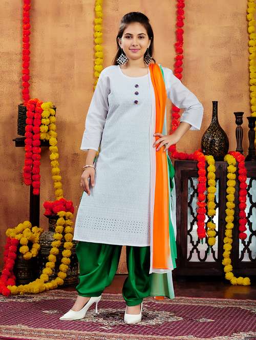 girls embroidered round neck straight kurta - 21694871 -  Standard Image - 0