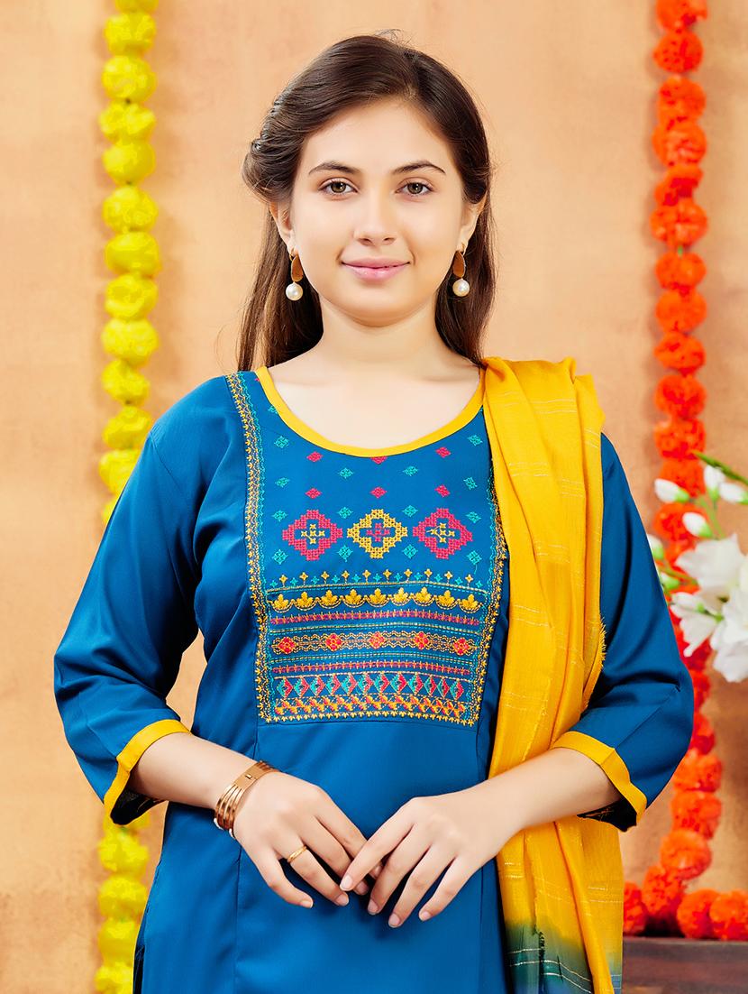girls embroidered round neck straight kurta - 21694878 - Standard Image - 5