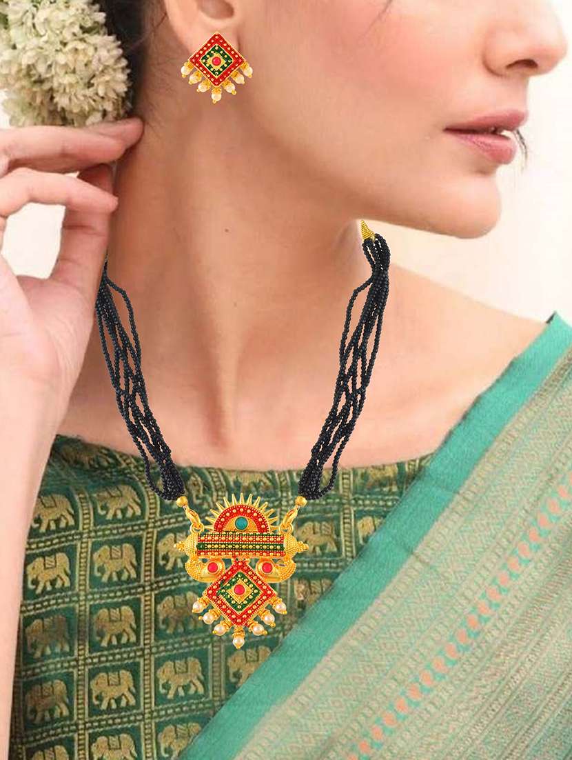 women gold plated short mangalsutra with earrings - 21695204 -  Standard Image - 3