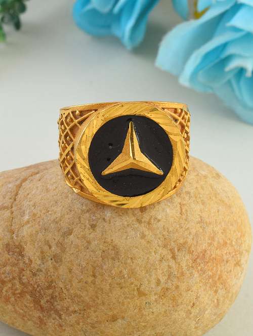 men gold plated finger ring - 21695274 - Standard Image - 0