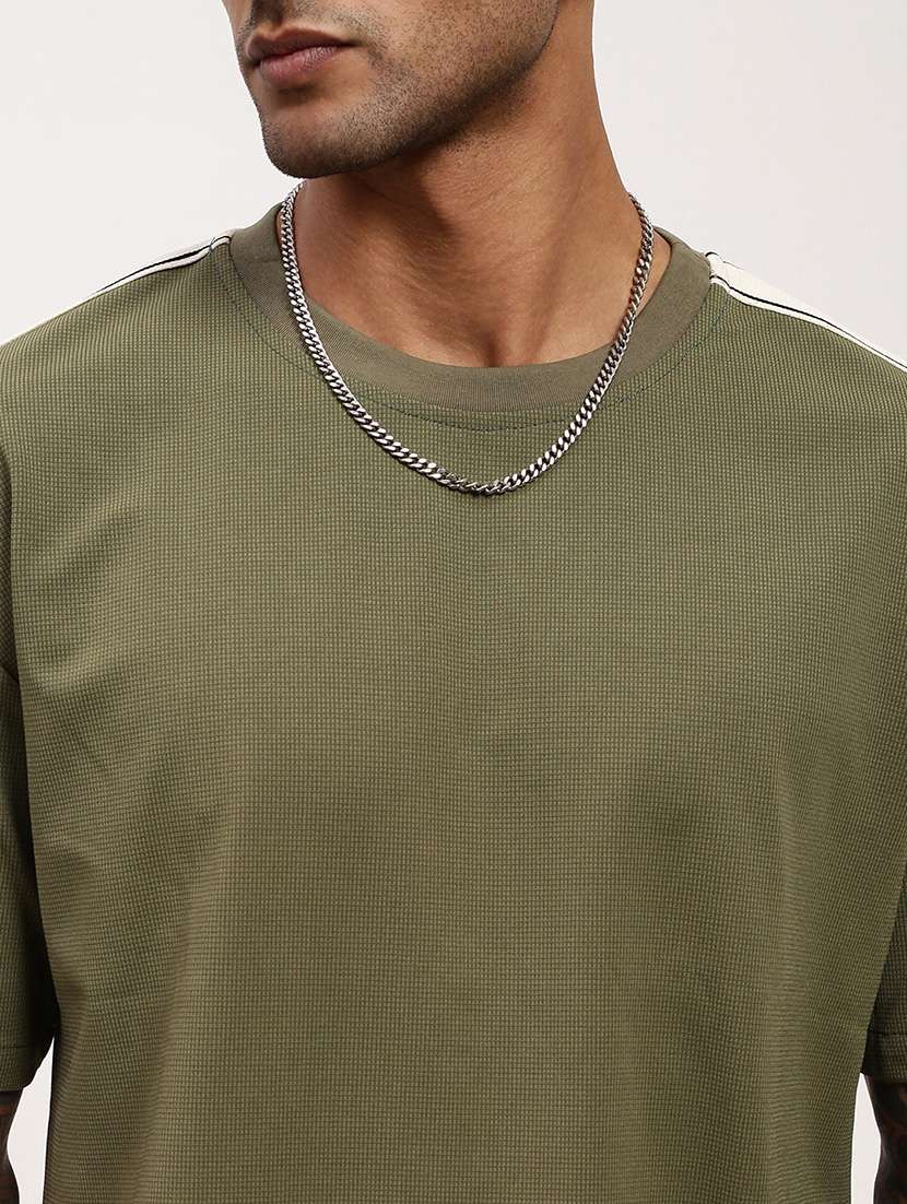 men solid t-shirt & short co-ords set - 21695997 -  Standard Image - 5