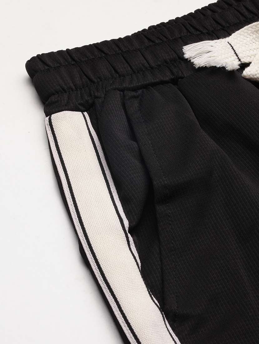 men solid t-shirt & short co-ords set - 21695998 -  Standard Image - 8