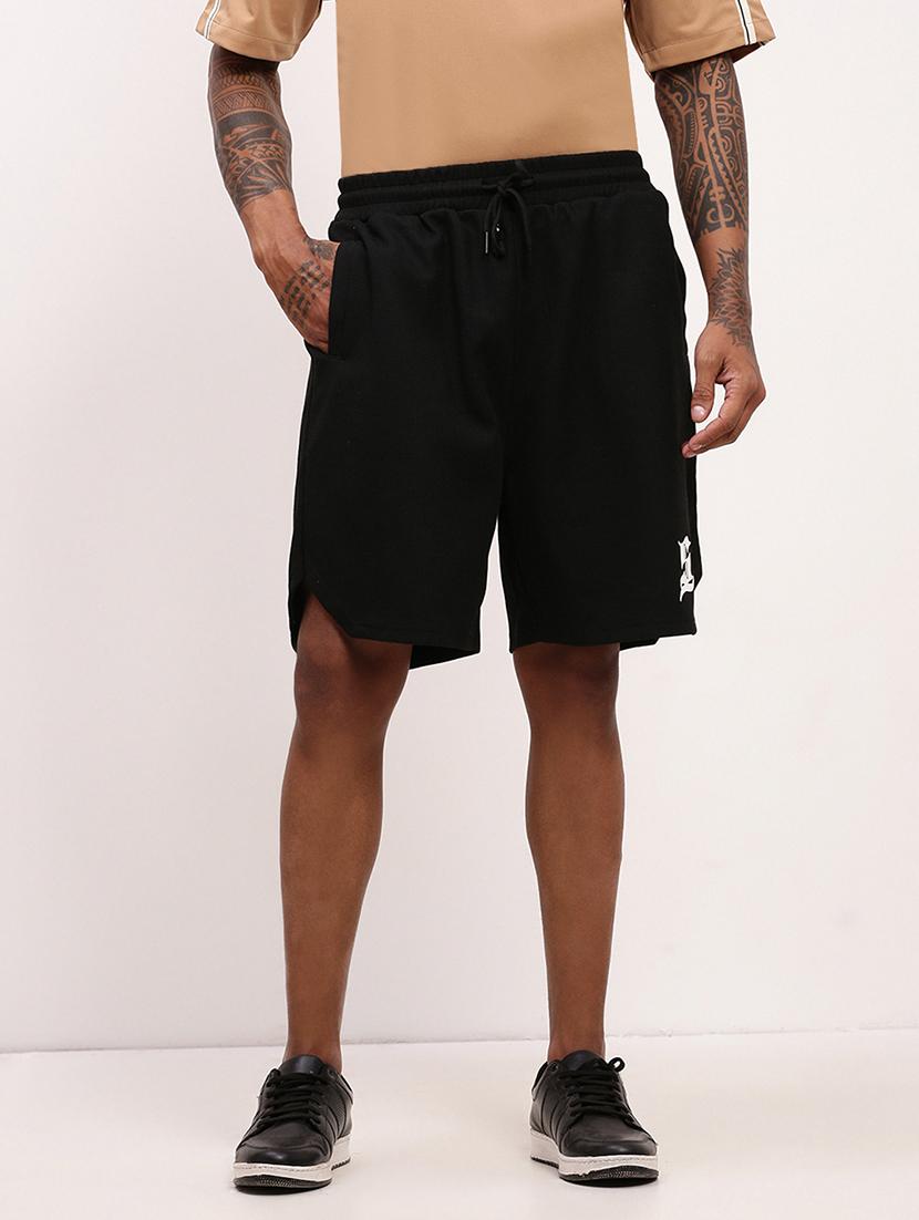 men solid mid rise regular fit shorts - 21696082 -  Zoom Image - 0