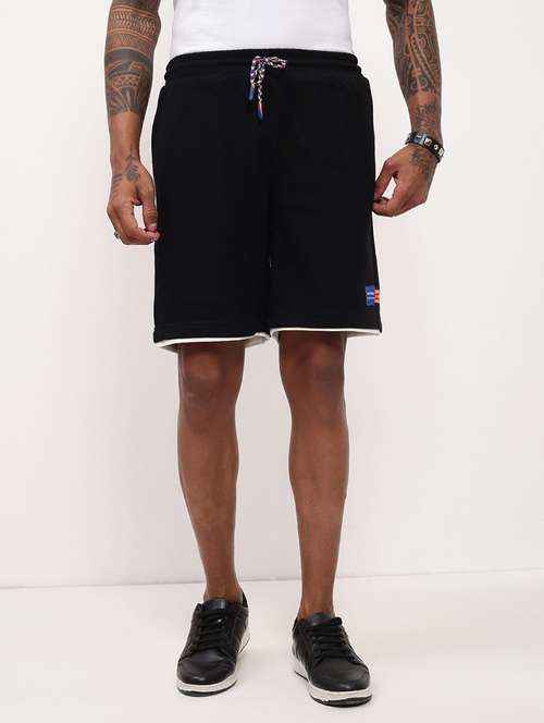 men solid mid rise regular fit shorts - 21696092 -  Standard Image - 0