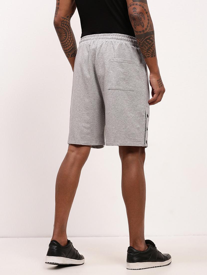 men solid mid rise regular fit shorts - 21696093 - Standard Image - 3