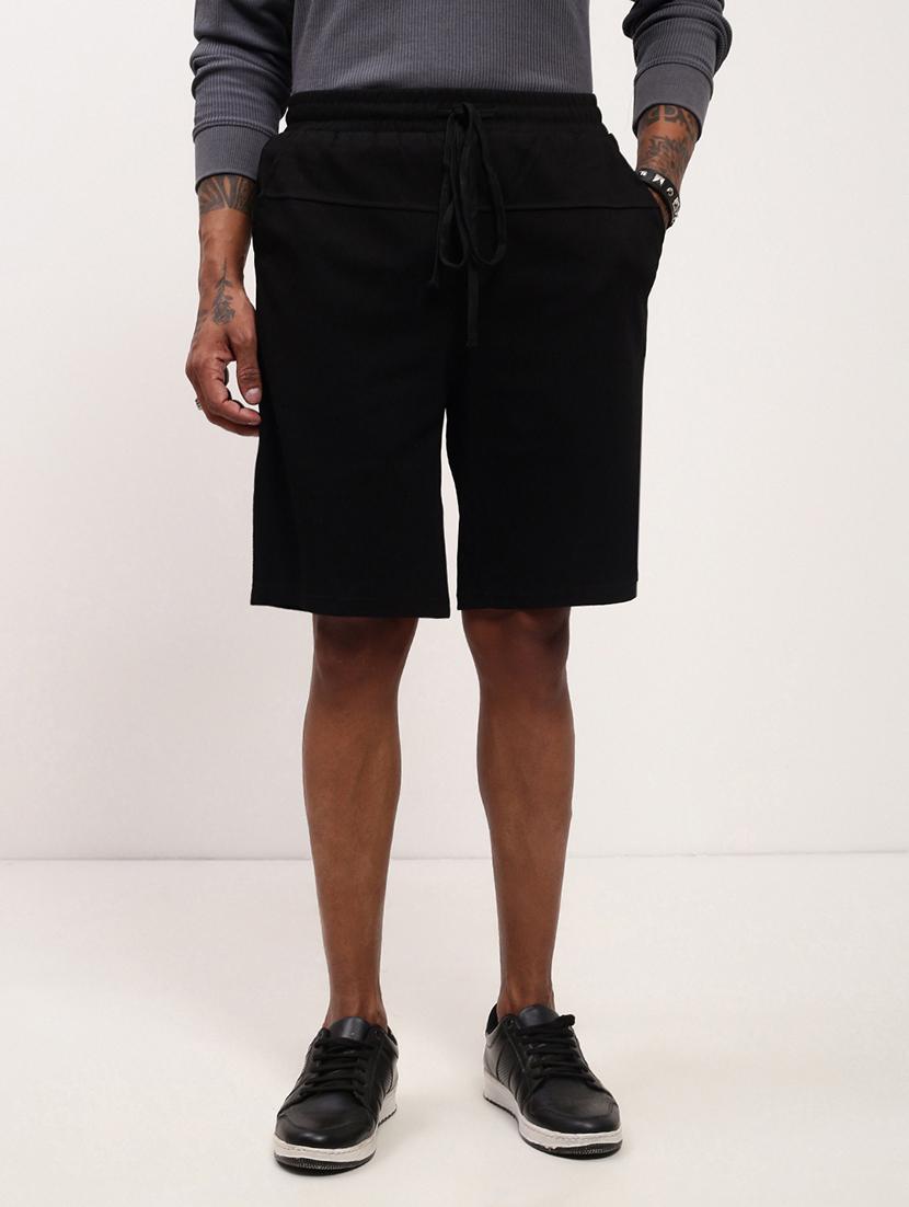 men solid mid rise regular fit shorts - 21696094 -  Zoom Image - 0
