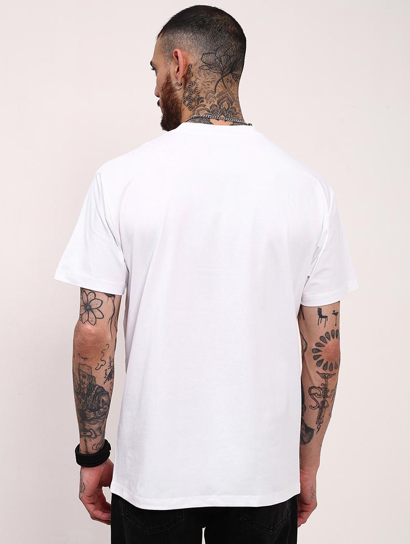 men chest print round neck t-shirt - 21696294 - Standard Image - 3