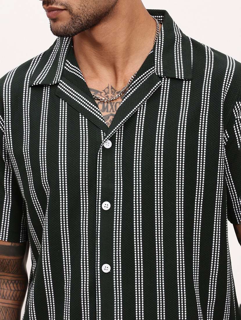 men striped short sleeves casual shirt - 21696309 -  Standard Image - 5