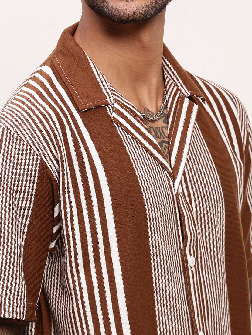 men striped short sleeves casual shirt - 21696312 -  Standard Image - 5