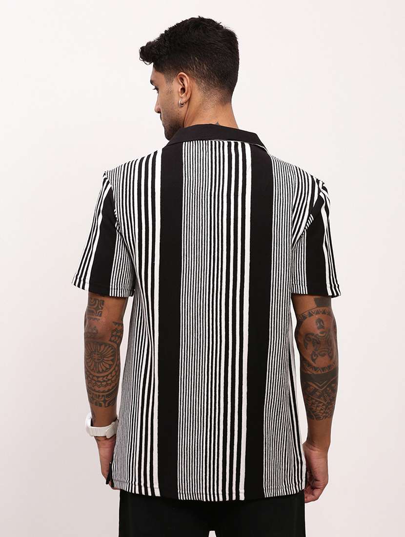 men striped short sleeves casual shirt - 21696313 -  Standard Image - 3