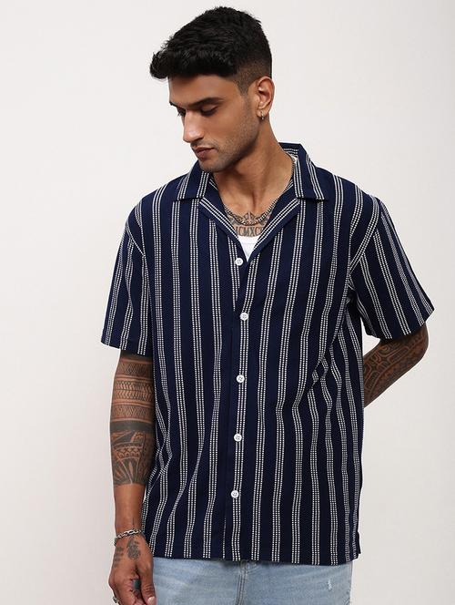 men striped short sleeves casual shirt - 21696316 - Standard Image - 0