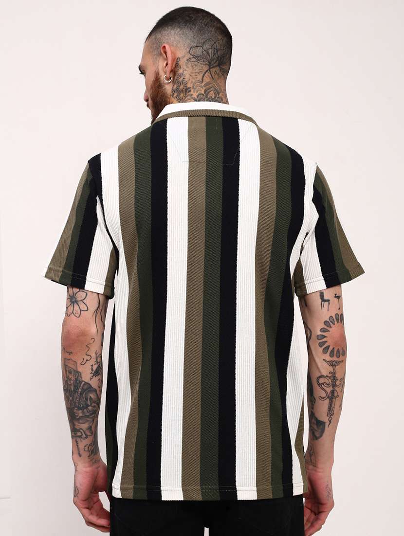 men striped short sleeves casual shirt - 21696319 -  Standard Image - 3