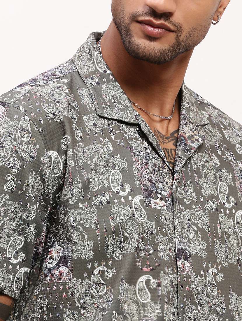 men paisley printed short sleeves casual shirt - 21696395 -  Standard Image - 5