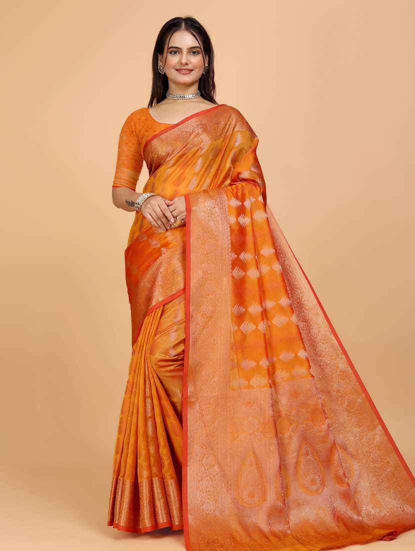 women self design banarasi saree