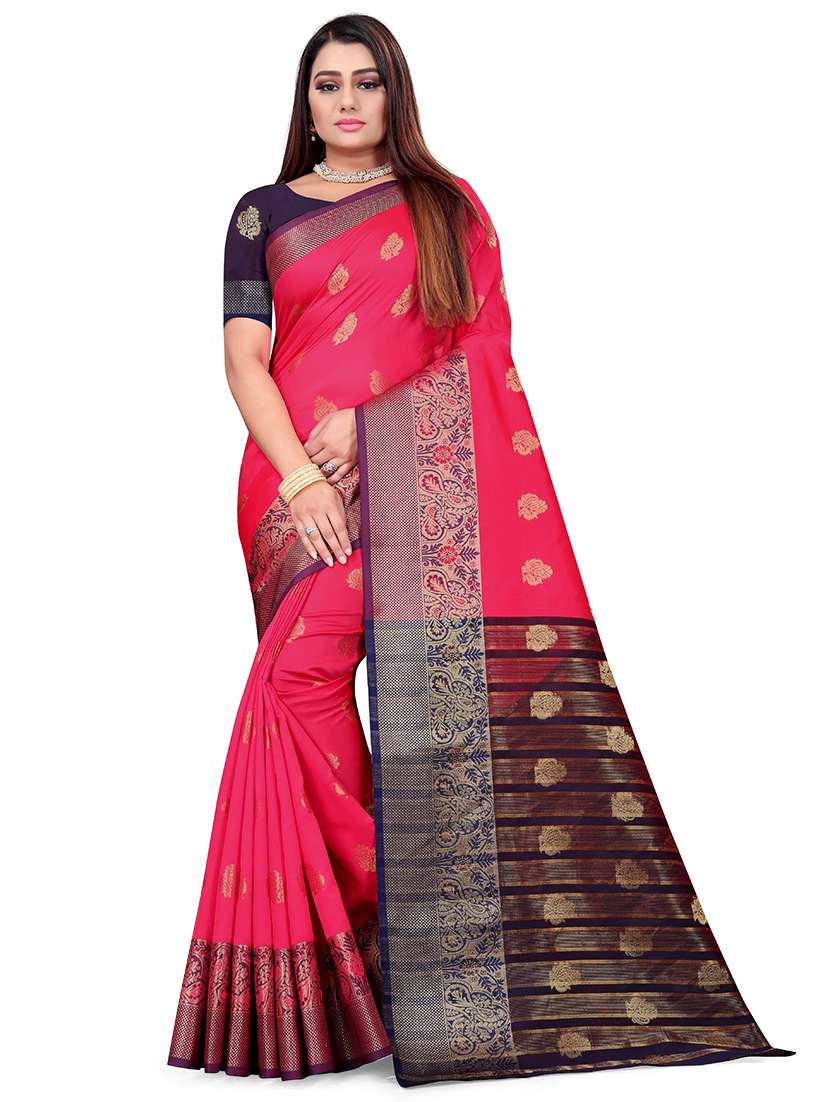 women self designed bordered saree