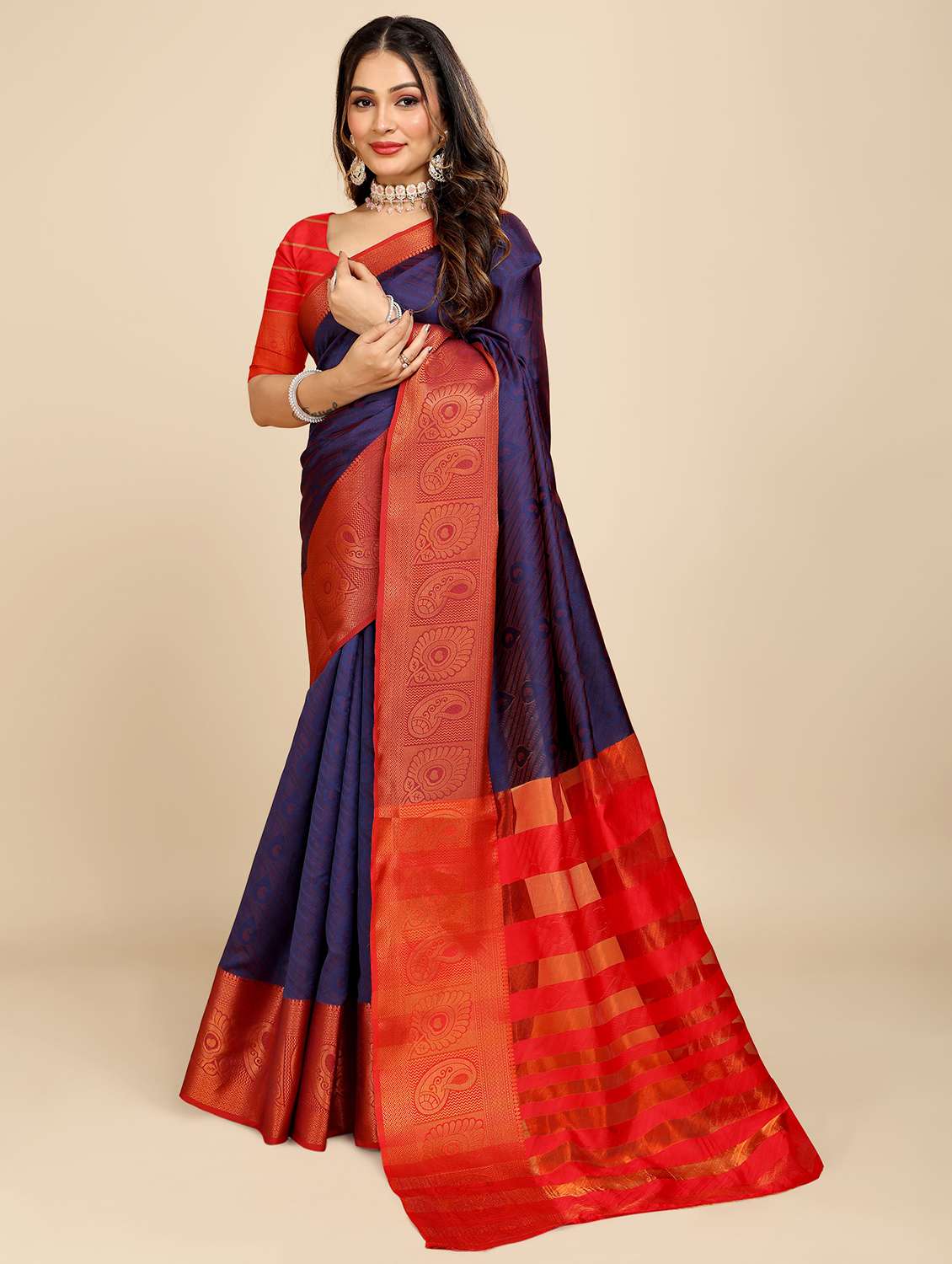 women self design banarasi saree