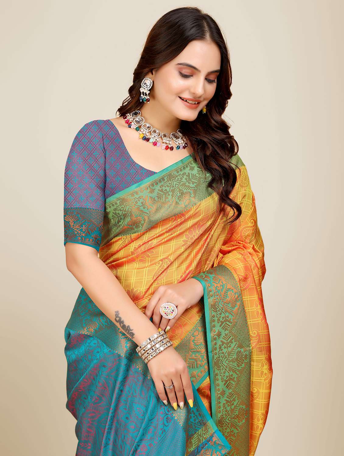women self design banarasi saree - 21696861 - Standard Image - 3