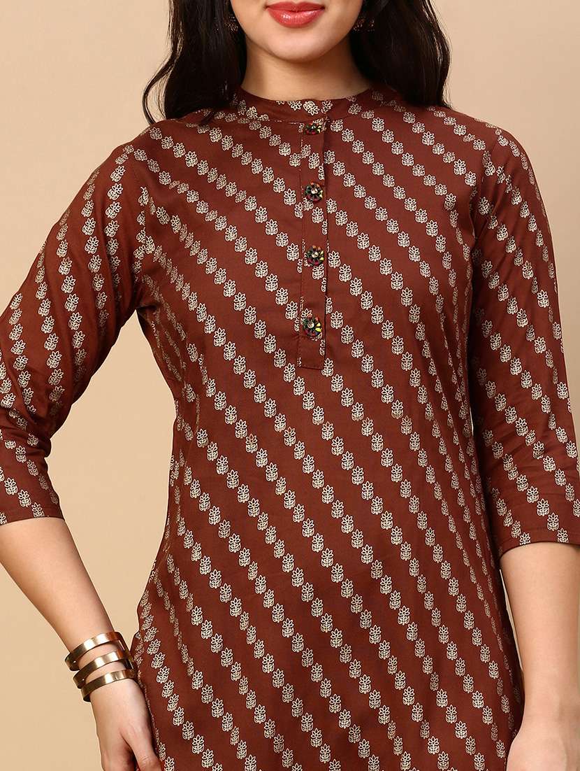 women three quarter sleeve straight kurta - 21696973 -  Standard Image - 5