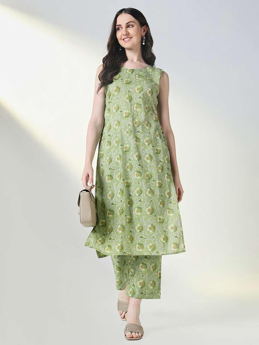 women floral printed sleeveless kurta pant set - 21697054 -  Standard Image - 3
