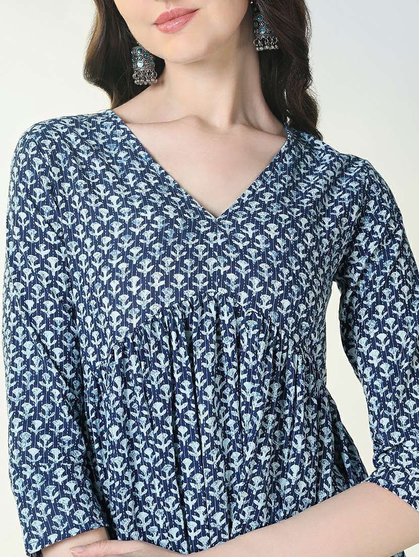 women three quarter sleeve kurta pant set - 21697059 -  Standard Image - 5