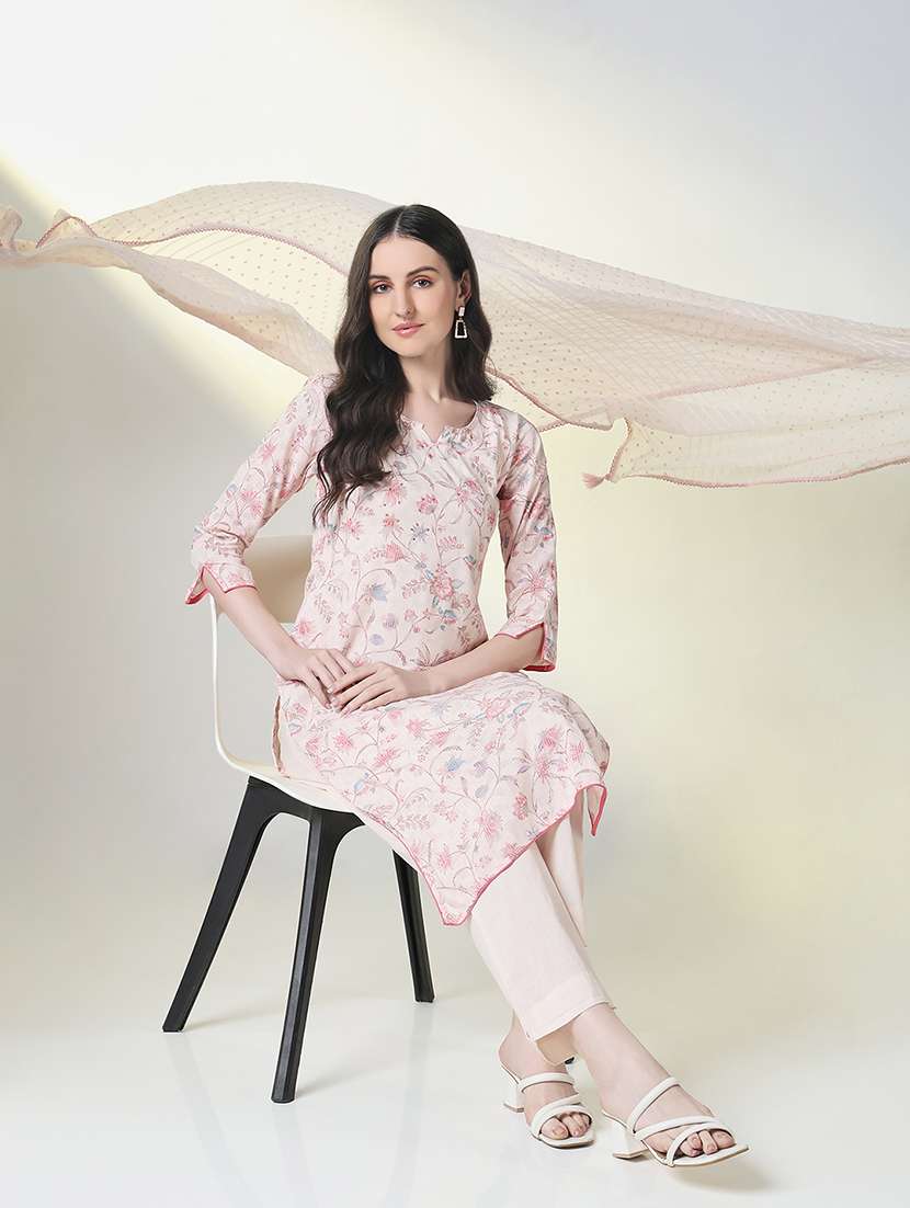 women three quarter sleeve kurta pant with dupatta set - 21697060 -  Standard Image - 3