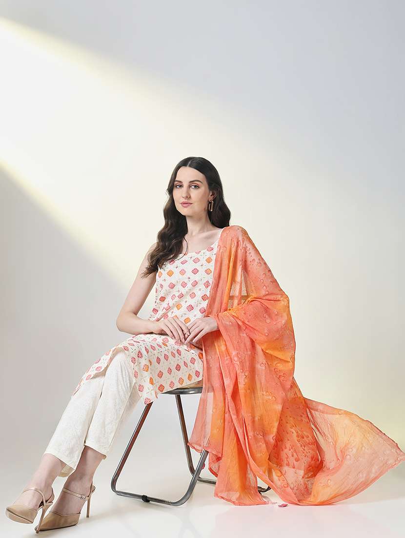 women printed kurta pant set with dupatta - 21697068 -  Standard Image - 3