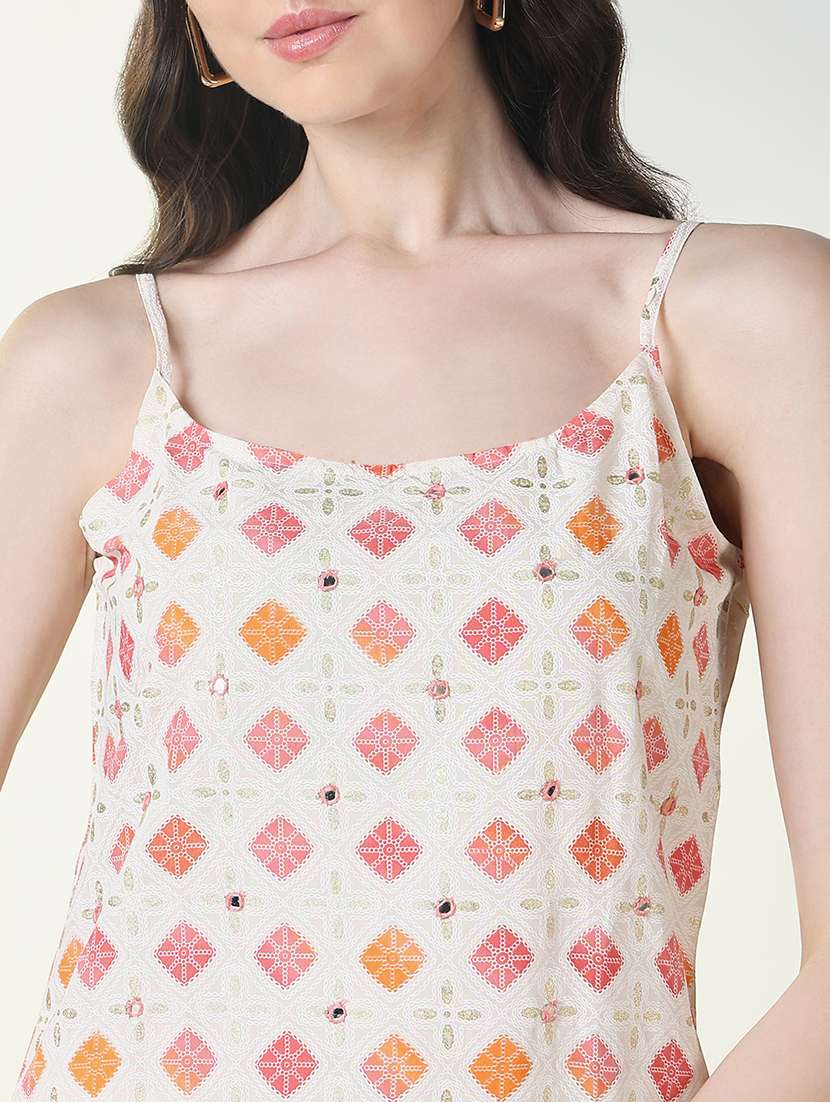 women printed kurta pant set with dupatta - 21697068 -  Standard Image - 5