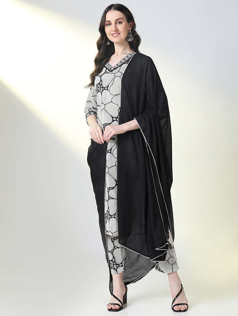 women three quarter sleeve kurta pant with dupatta set