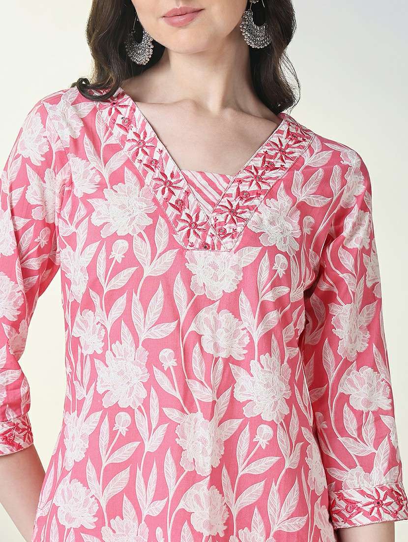 women three quarter sleeve kurta pant with dupatta set - 21697082 -  Standard Image - 5