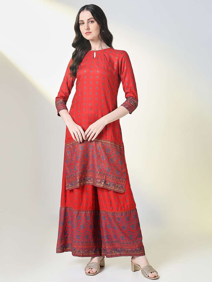 women printed three quarter sleeve kurta palazzo set