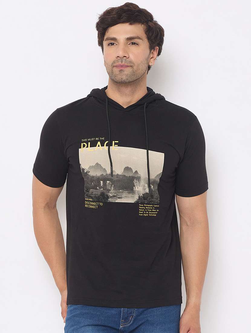men front print hooded t-shirt
