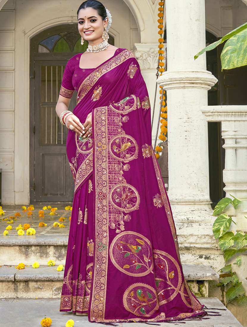 women self design banarasi saree with blouse - 21697822 -  Zoom Image - 0