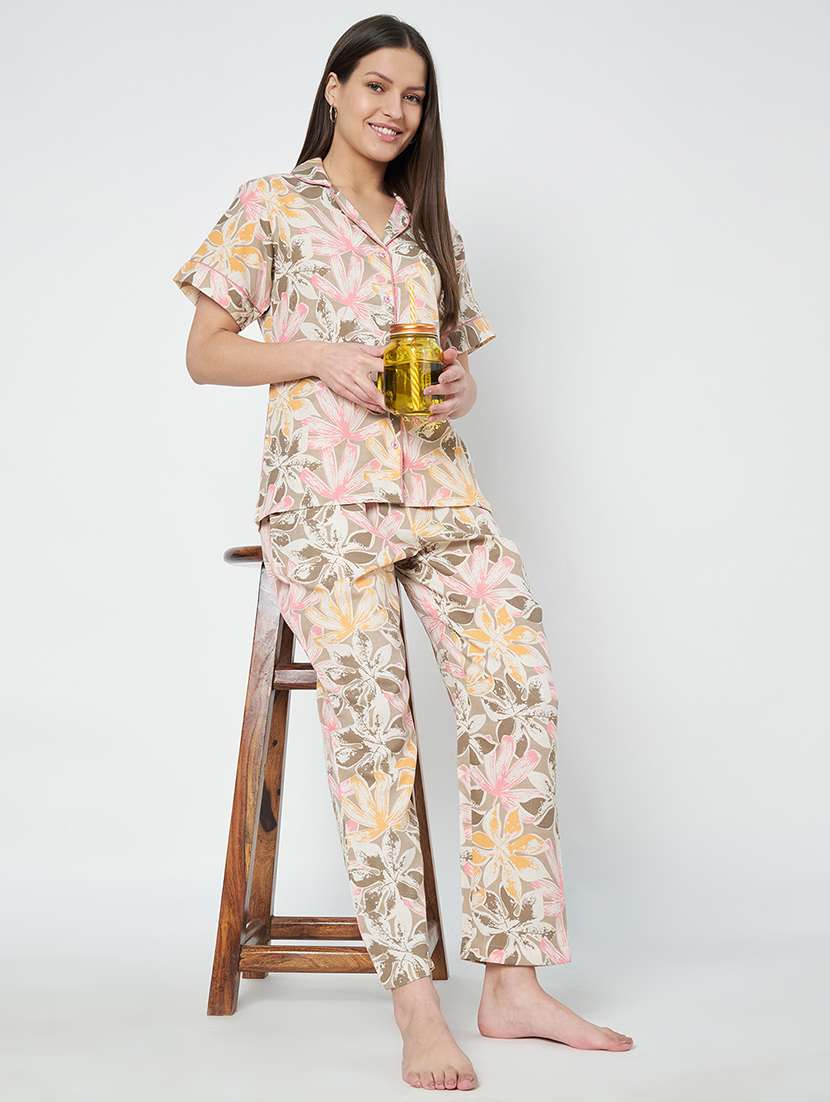 women floral printed nightwear pyjama set - 21697951 -  Standard Image - 3