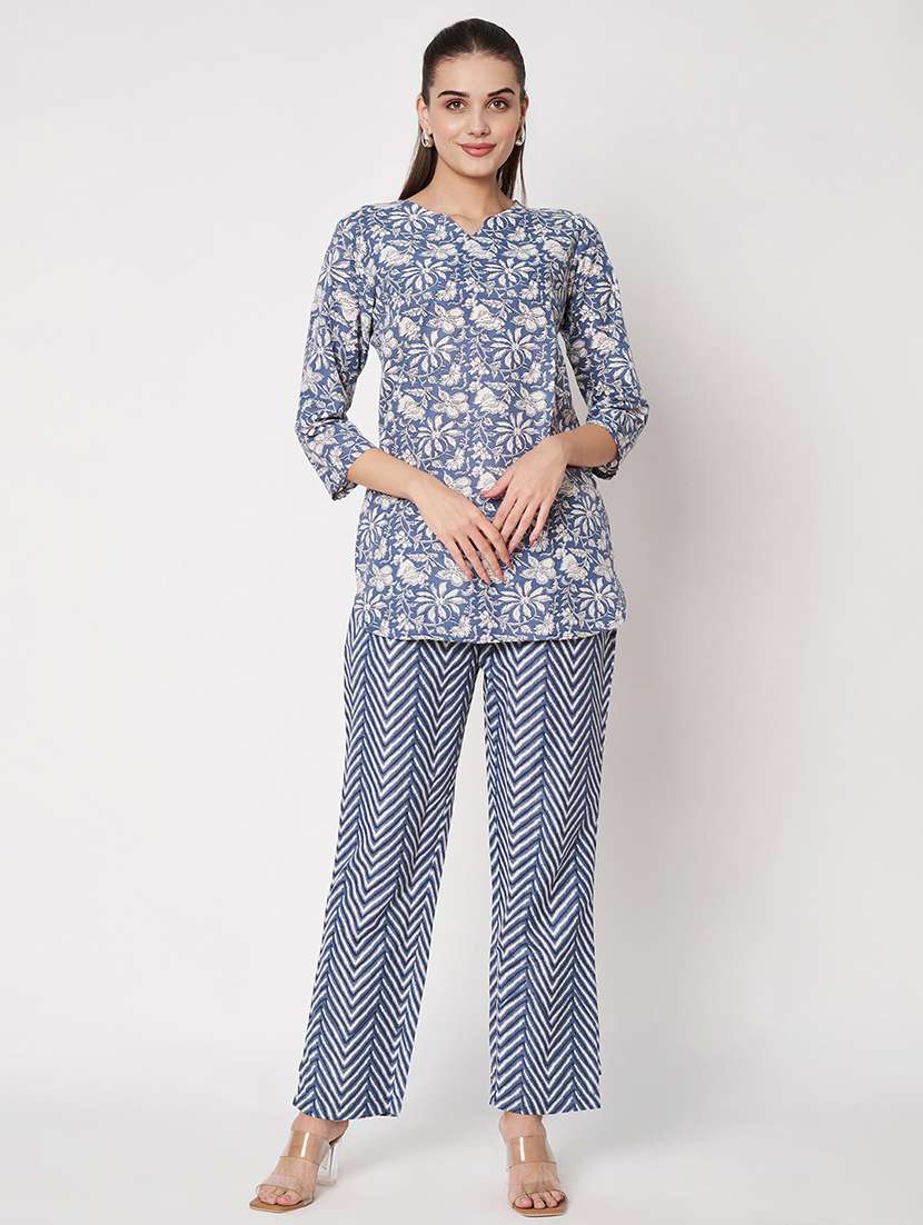 women floral printed notch neck co-ords set