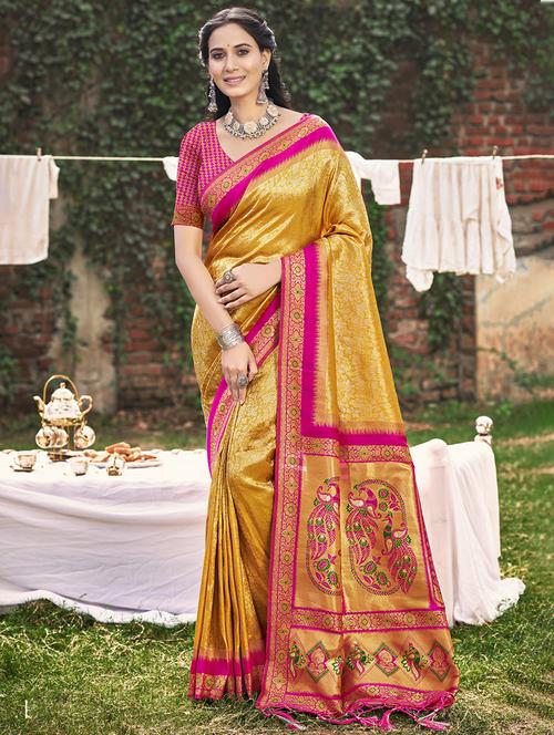 women self design paithani saree with blouse - 21698352 - Standard Image - 0
